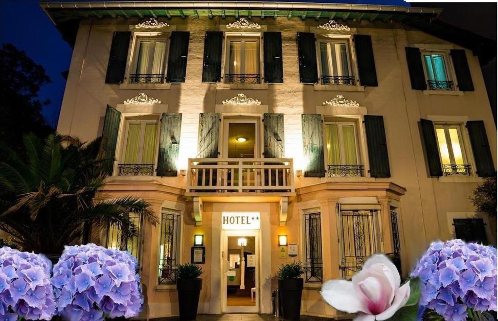 Hotel Val Flores Logis Biarritz Luaran gambar